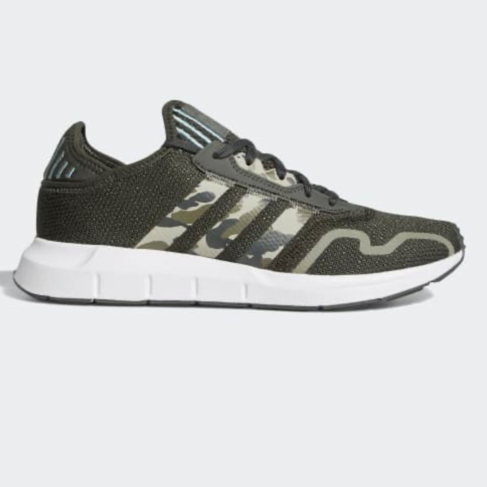 ADIDAS SWIFT RUN X CAMO RUNNING SHOES